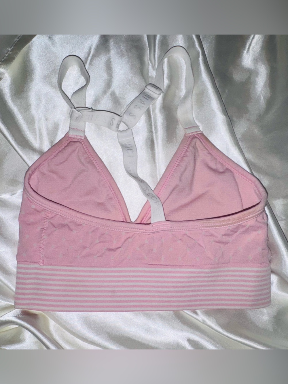 👑 Size XSmall Victoria's Secret Light Pink Wireless Bralette with Branded Straps